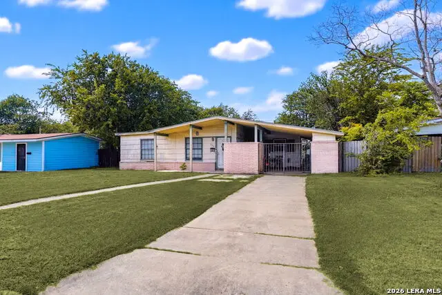 242 Brettonwood Dr, San Antonio, TX 78218 - #2