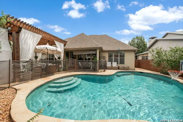 421 English Oaks Cir, Boerne, TX 78006 - #1