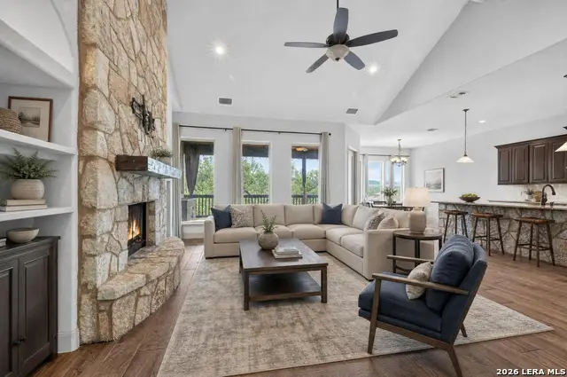 806 Shady Holw, New Braunfels, TX 78132 - #3