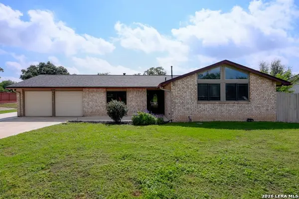 7422 Midcrown Dr, San Antonio, TX 78218