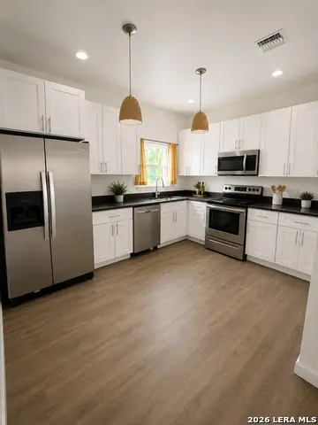 626 Iowa St, San Antonio, TX 78203 - #3