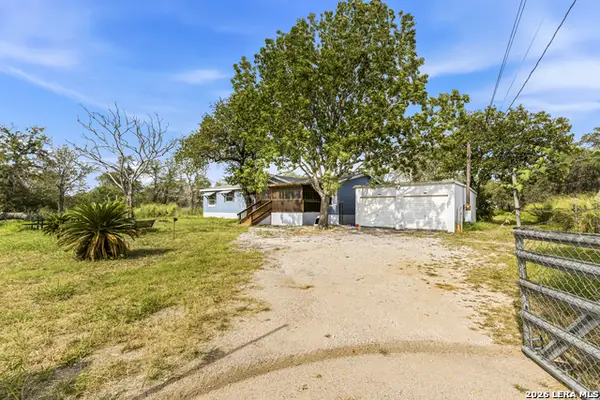 25111 Sandview, San Antonio, TX 78264