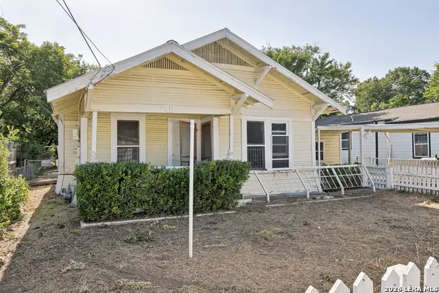 7411 Mary Abbott St, San Antonio, TX 78221 - #2