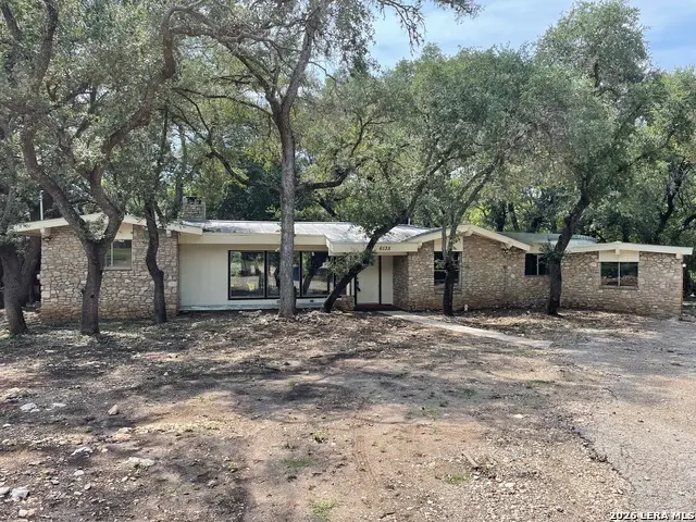 6135 Hollyhock Rd, San Antonio, TX 78240 - #2
