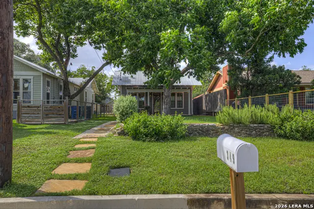 349 E South, New Braunfels, TX 78130 - #3