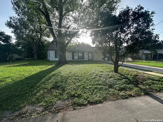 224 Prospect St, Seguin, TX 78155 - #1