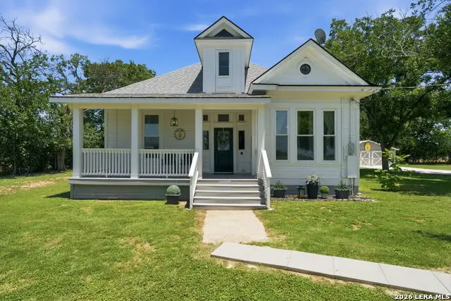 1500 Fleming Dr, Seguin, TX 78155 - #2