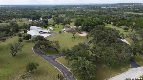 767 Happy Hollow Dr, Bandera, TX 78003