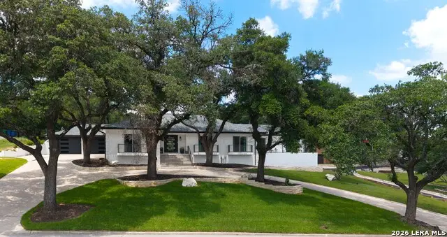 311 E Woodlake Dr, San Antonio, TX 78229 - #1