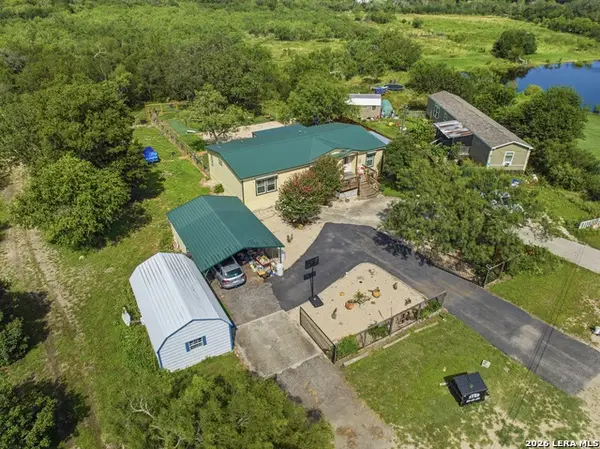 321 County Road 4614, Castroville, TX 78009