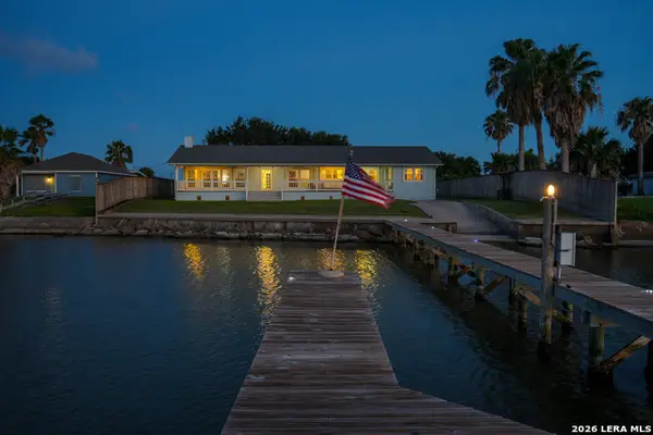 3633 Copano Drive, Rockport, TX 78382
