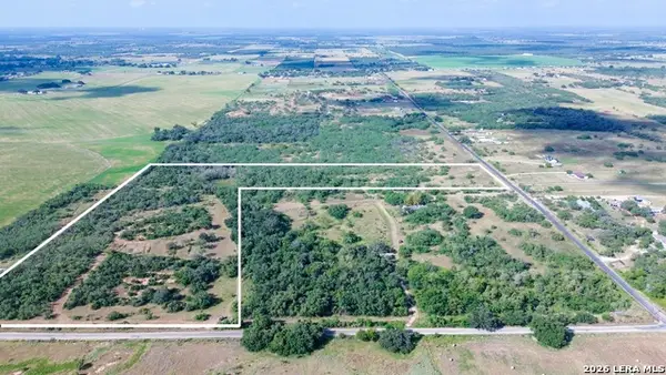 980 Mann Rd, Poteet, TX 78065