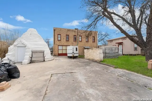 2323 Buena Vista St, San Antonio, TX 78207 - #3