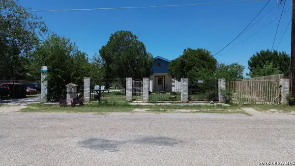 2593 Eidson Rd, Eagle Pass, TX 78852