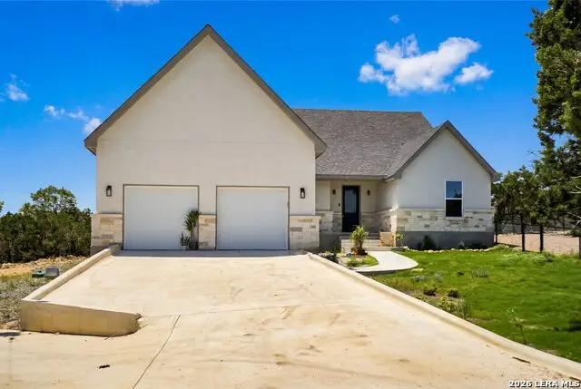 443 Lets Roll Dr, Fischer, TX 78623 - #2
