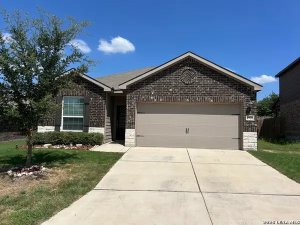 7970 Cactus Plum Dr, San Antonio, TX 78254