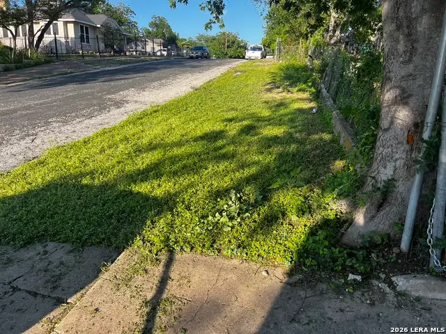 126 Monticello Ct, San Antonio, TX 78223 - #2