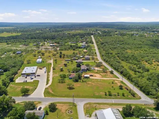105 Muehl Rd, Seguin, TX 78155 - #2