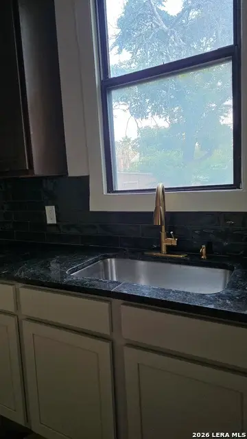 418 Cincinnati Ave, San Antonio, TX 78201 - #2