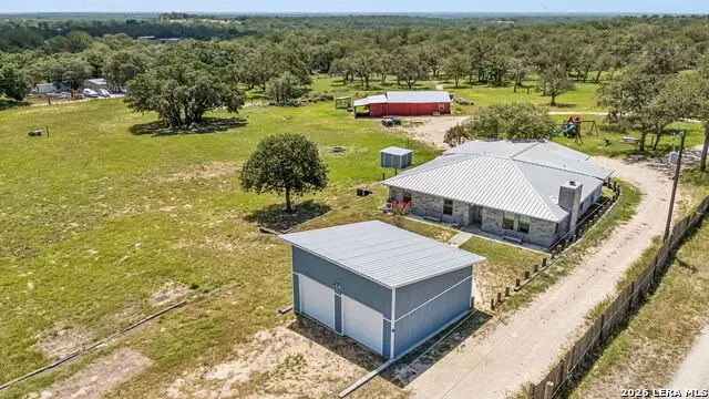661 Hickory Forrest Dr, Seguin, TX 78155 - #3