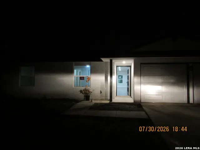 6722 Stone Lake Dr, San Antonio, TX 78244 - #2