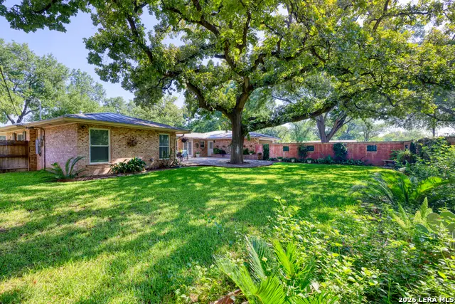 921 Maple, Uvalde, TX 78801 - #2