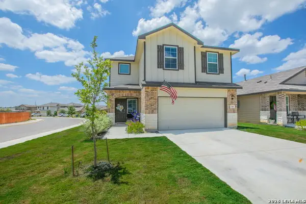 116 Middle Green Loop, Floresville, TX 78114