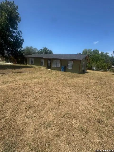 1713 S Pecan, Pearsall, TX 78061 - #2
