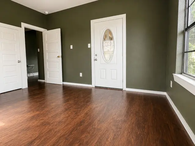 821 E Josephine St, San Antonio, TX 78208 - #3