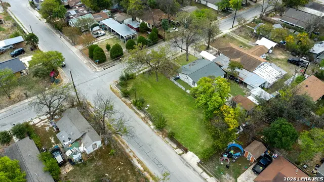 201 N San Gabriel Ave, San Antonio, TX 78237 - #3