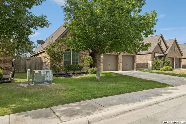1937 Field Brk, Seguin, TX 78155 - #2