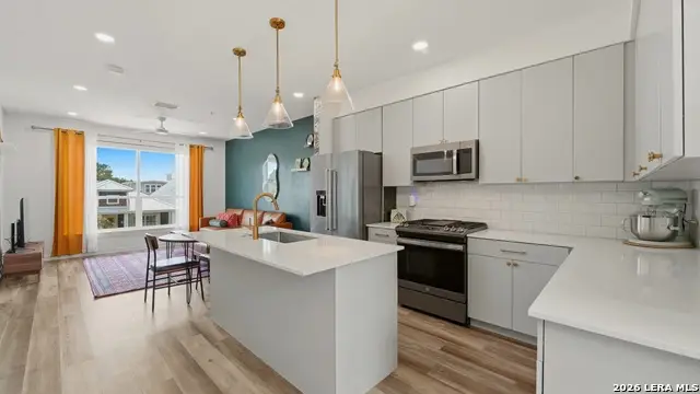 653 Stadtbach St # 6, New Braunfels, TX 78130 - #3