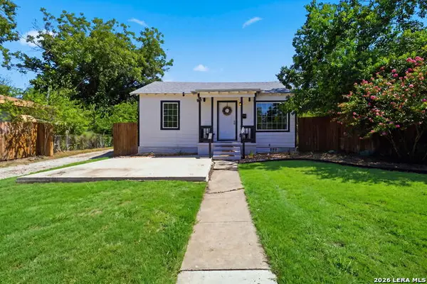 1042 Poinsettia, San Antonio, TX 78202