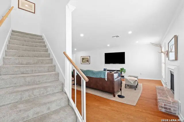 201 Ellwood St #211, San Antonio, TX 78209 - #3