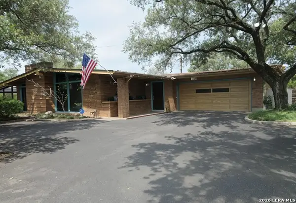 2415 Hillcrest Dr, San Antonio, TX 78228