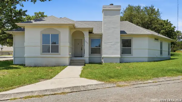 703 Lazy Bluff, New Braunfels, TX 78130