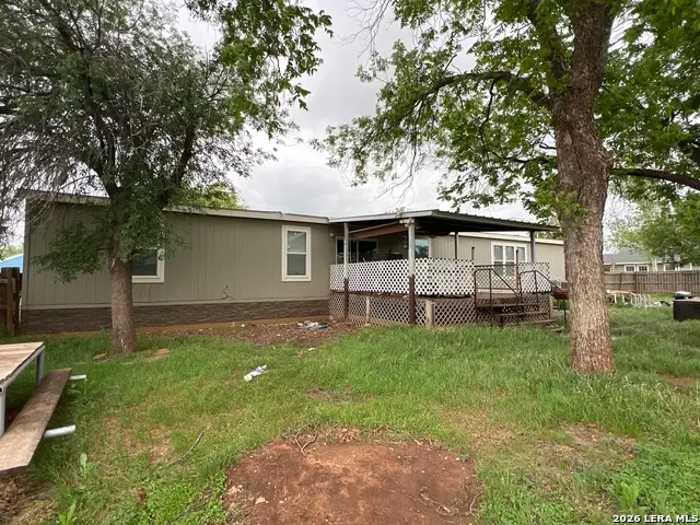 803 Se Railroad St, Bronte, TX 76933 - #2