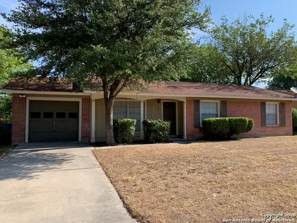 4819 Newcome Dr, San Antonio, TX 78229