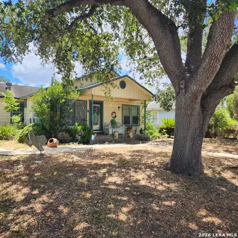 718 E Avenue E, Robstown, TX 78380 - #1