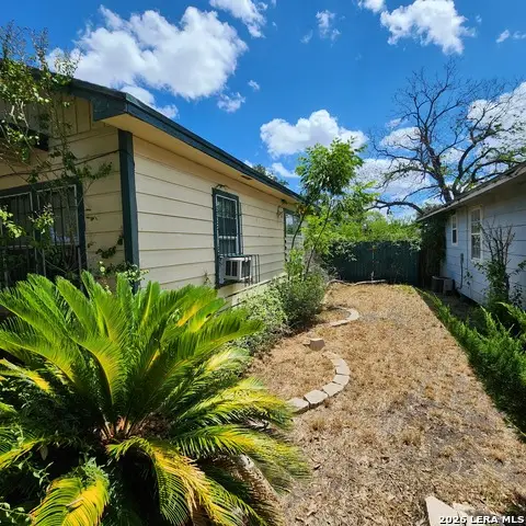 718 E Avenue E, Robstown, TX 78380 - #2
