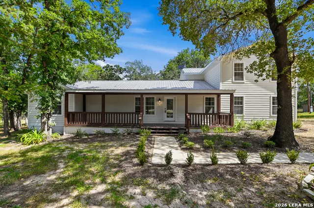 241 Oak Hollow Dr, La Vernia, TX 78121 - #1