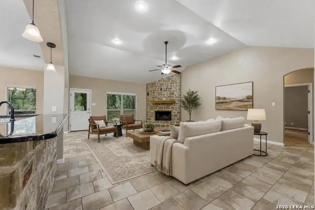 205 Sendera Xing, La Vernia, TX 78121 - #3