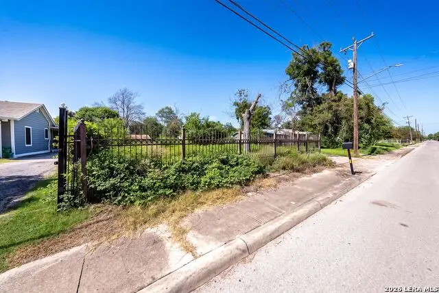 1220 Rice Rd, San Antonio, TX 78220 - #2