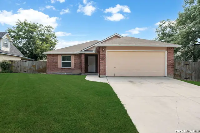 5001 Castle Hill Dr, Cibolo, TX 78108 - #1