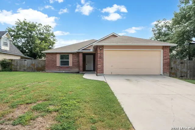5001 Castle Hill Dr, Cibolo, TX 78108 - #2