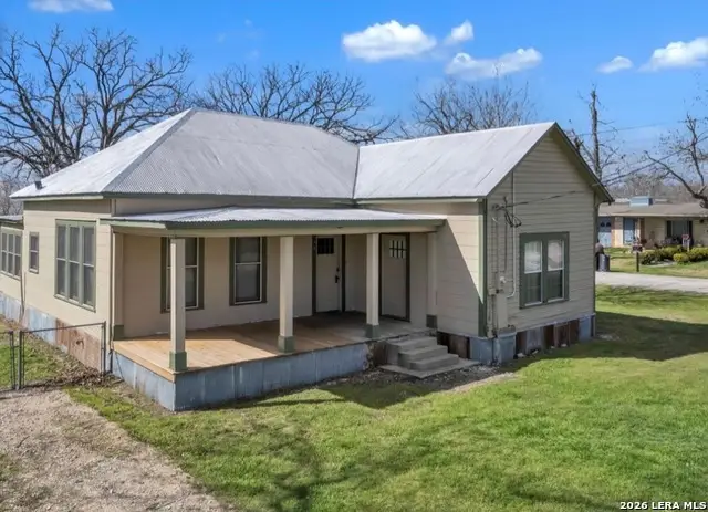 301 N Cunningham, Marion, TX 78124 - #1