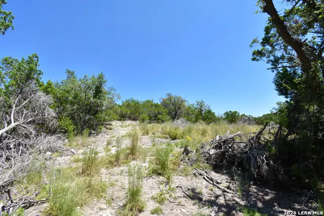 296 Timbercreek Rd, Pipe Creek, TX 78063 - #2