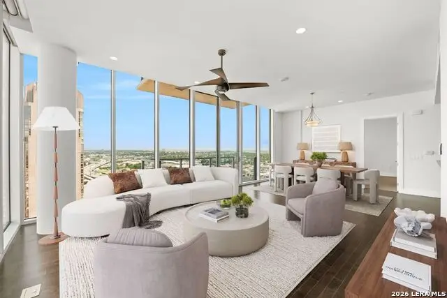 610 E Market St #2708, San Antonio, TX 78205 - #3