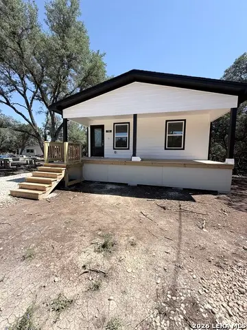 918 Scenic Dr, Bandera, TX 78003 - #2