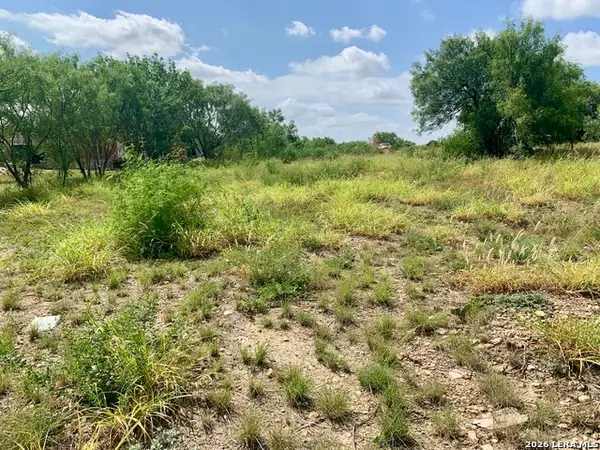 000 Wagon Wheel, Eagle Pass, TX 78852